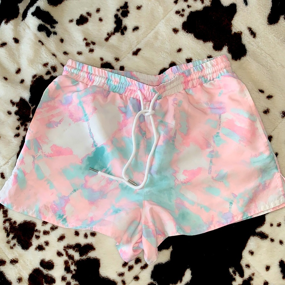 💟Forever21 tiedye shorts 💟